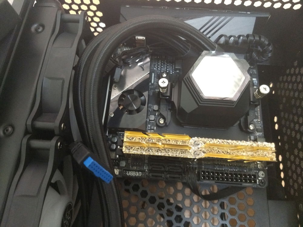Install 2x16G Gskill Trident Z Royal 3600 CL16