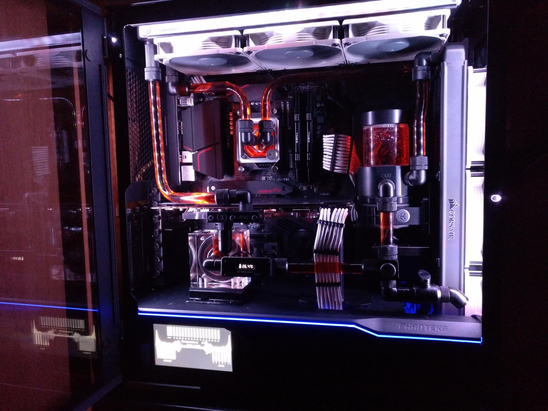 Phanteks Evolv X » builds.gg