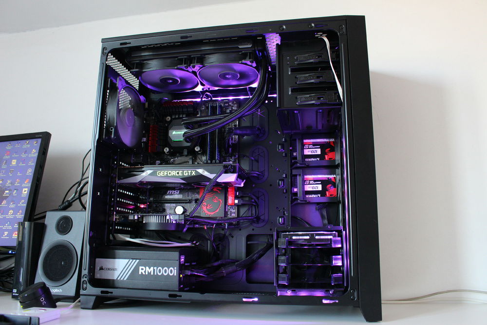 This was back in my old workstation, rocking a GTX 1070 FE and a GTX 650 for my 3th monitor since I didn't have monitor inputs that mached the GTX 1070 so used the GTX 650 just to power my 3th monitor via VGA.