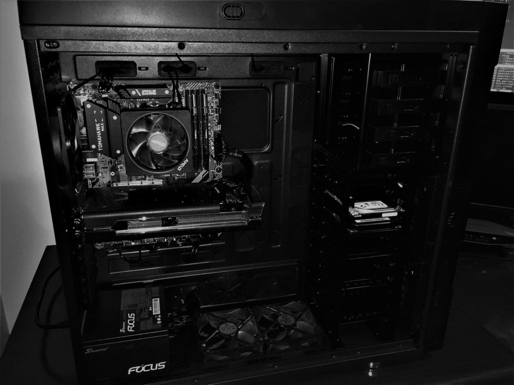 Because my camera struggles with lighting... here is me attempting the moodiest of moods to make this look better than it really is.