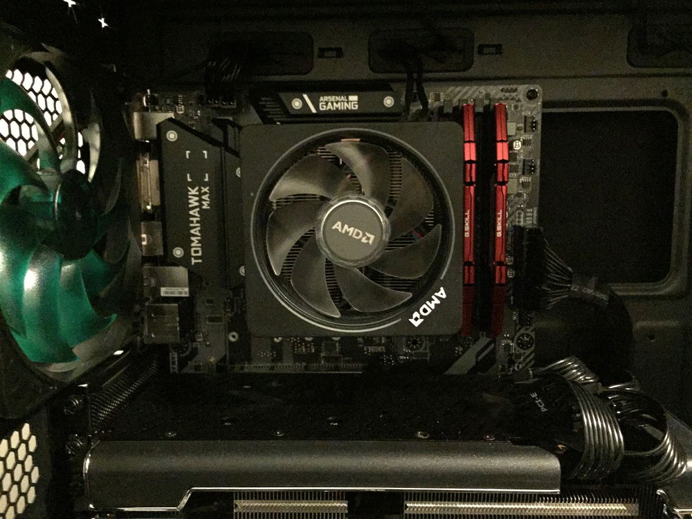 Shut up. I know it's upside down. Rotate your monitor 180 degrees and leave me alone.