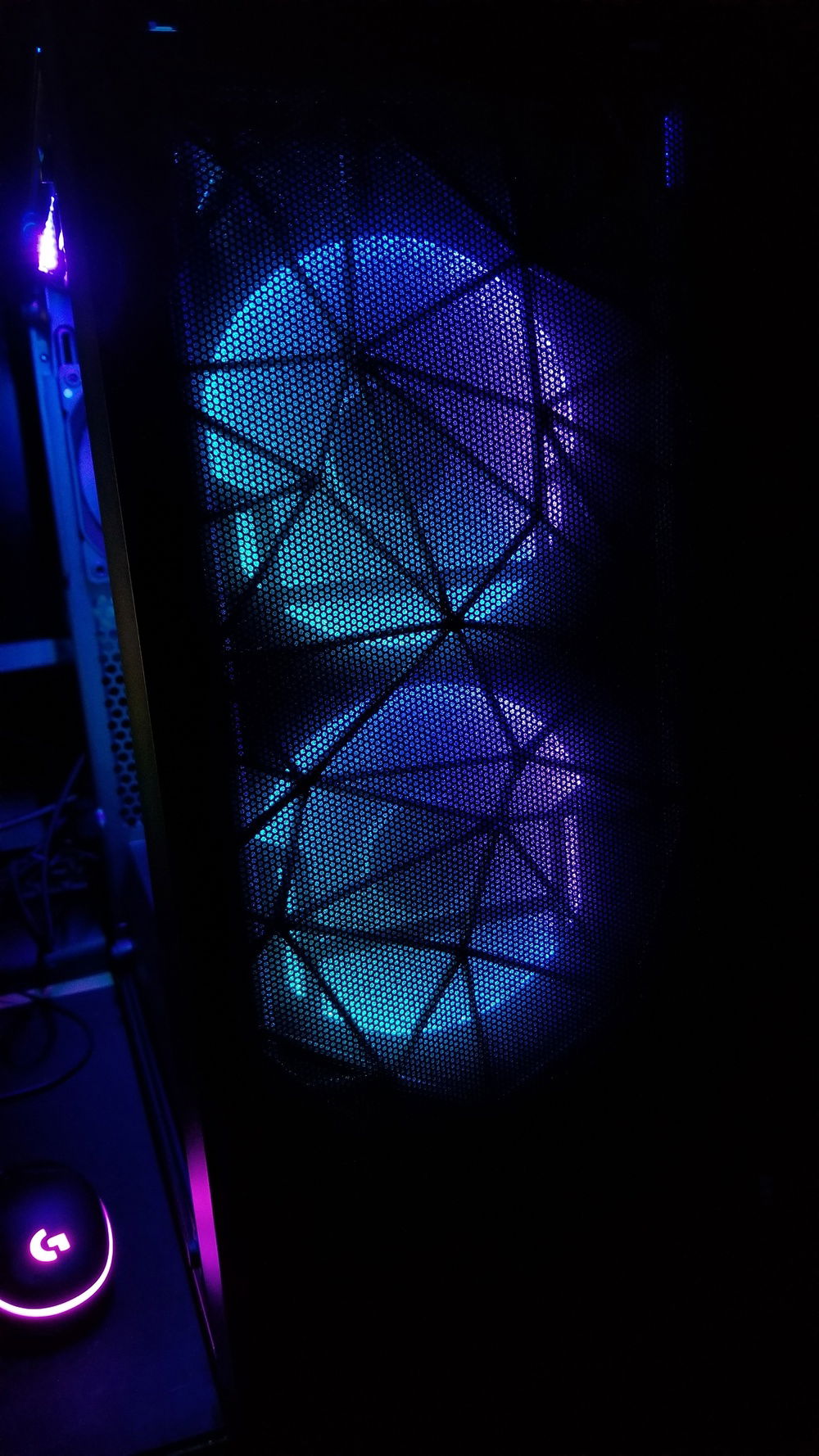 The Digital Halos Lux fan frames doing their thing