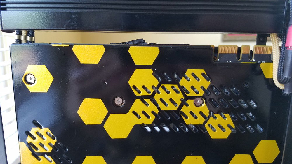 Clearance provided between GPU and HDPlex power supply after bracket modification.