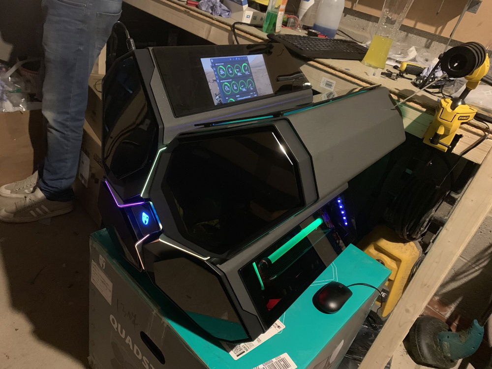 01:00am finally finished, ready for the show