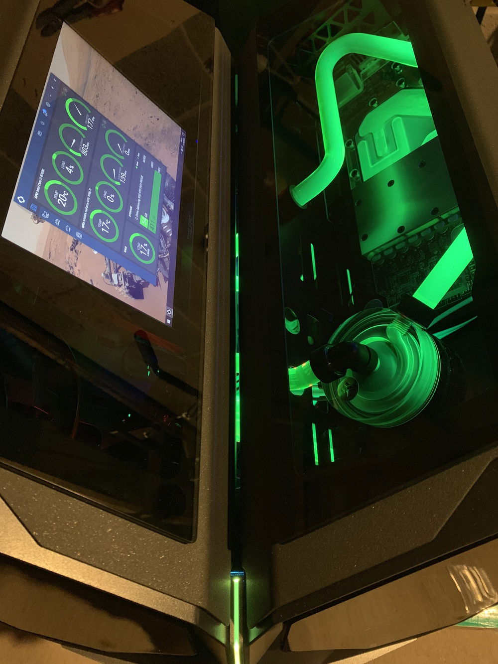 Top half of the case with the Hard drive brackets removed to fit the screen