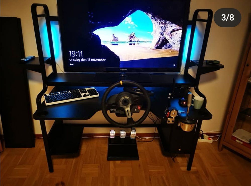 i also play alot of racing simulators such as Assetto Corsa, Dirt Rally 2.0, Live For Speed and RaceRoom. So here is the setup with a thrustmaster tmx pro wheel with a swapped out rim for better feel, an E-Brake from ebay since i do alot of drifting and e-brake turns on rally. And also a Thrustmaster TH8A Shifter wich is great because it support both sequential and H-Pattern shifting.