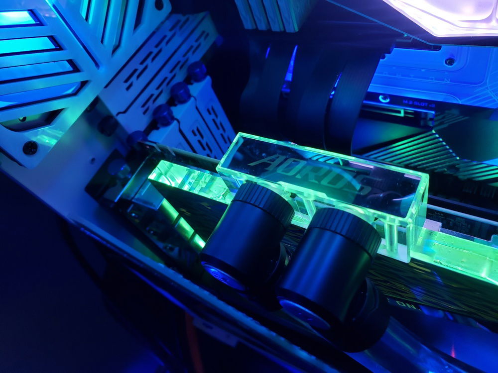 The new Aorus RTX2080 Super Xtreme Waterforce GPU