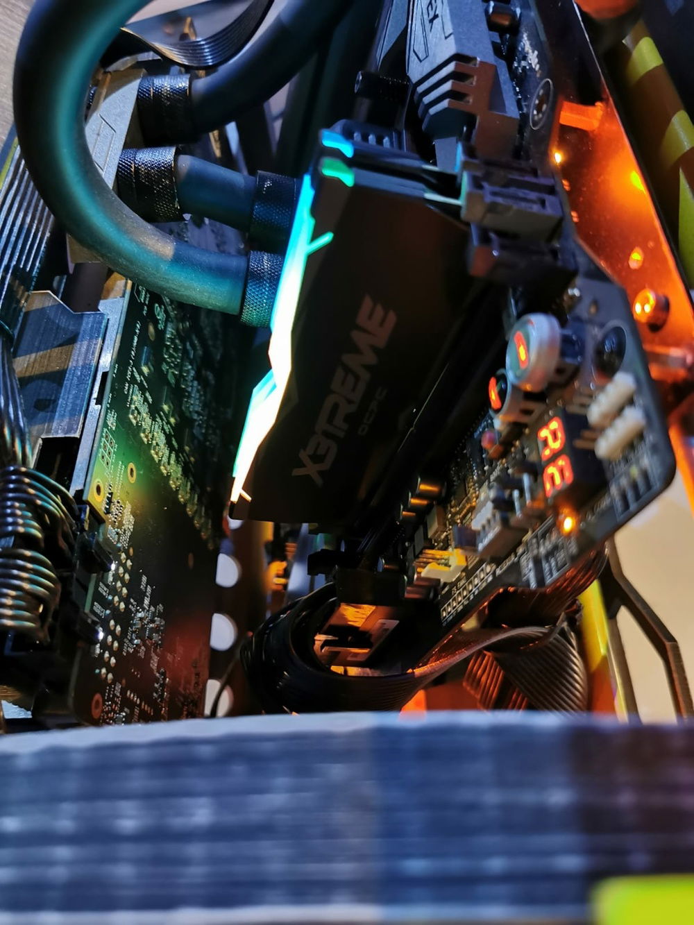 EATX Board fullsize GPU in a MAX size Case