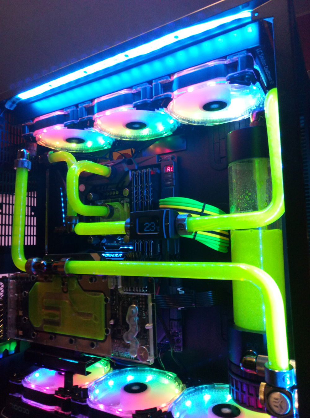 Customer Build. 25 - Lian-Li Custom loop » builds.gg