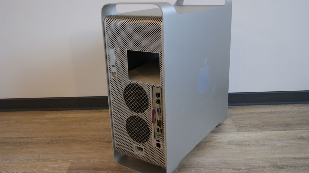 I wanted to keep the fans and power cabel in the same place.