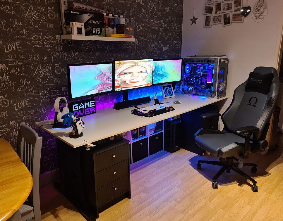 Full set up side with chair