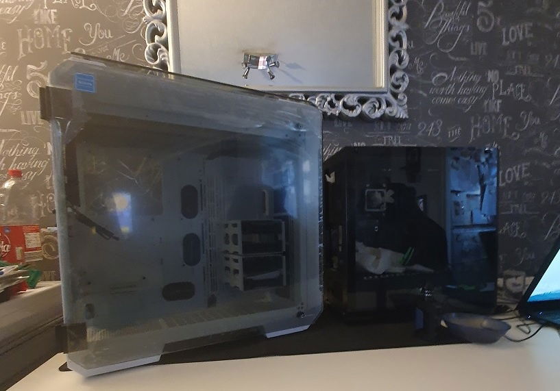 Case comparison to old case (Coolermaster MB530)