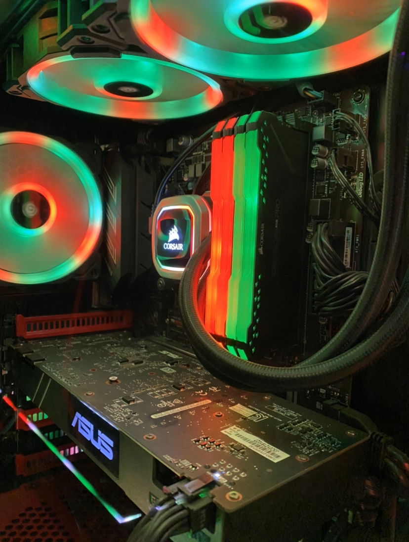 Sorry for not having this landscape bois, but here's a nice up close pic of some of the internals