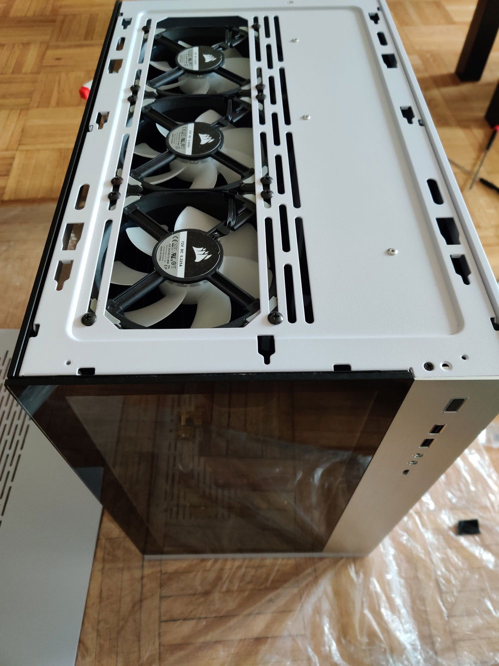 Fans hidden under the cover