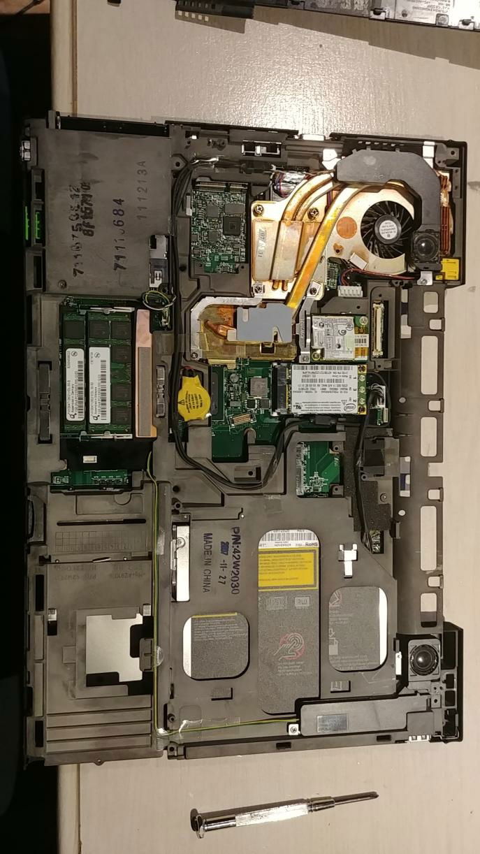 Dissasembly : 
From this, I have kept the external body, the frame, the keyboard, the monitor and the speakers.