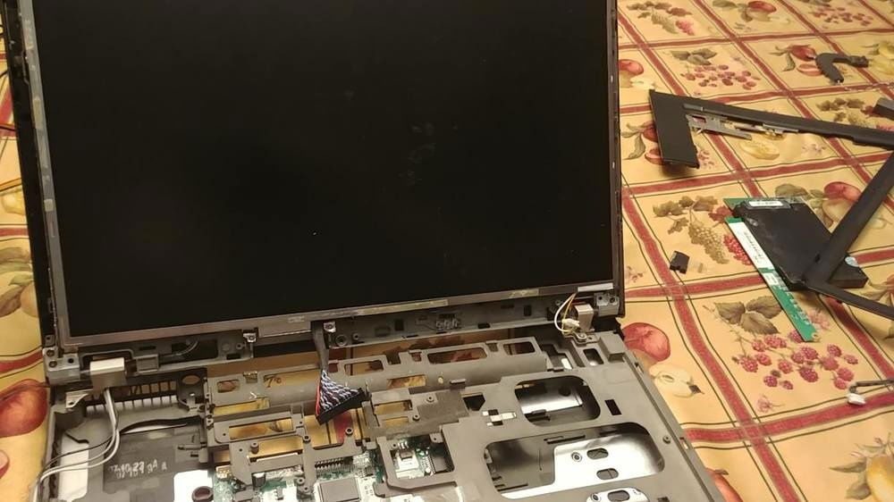 Fig.5
Cable is too short, needs an extention.