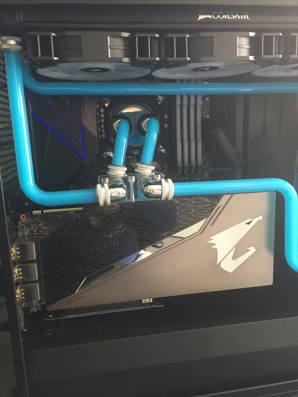 Daylight Side View with PC off