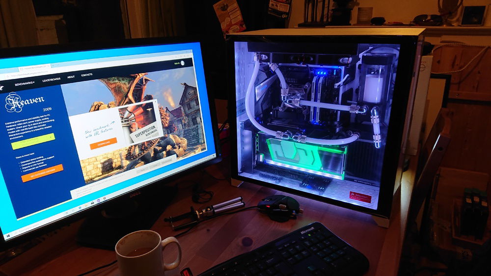 Trying to load the loop was dam near impossible, even after hours of Heaven, Valley, Superposition. Even Furmark couldn't push the coolant above 38C and it was dam near silent.