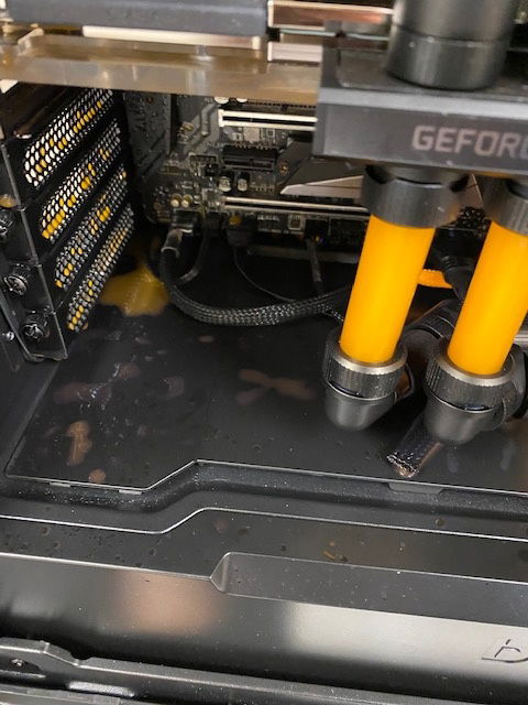 3/22 - LEAK! Loop weakness surfaced in high heat high flow situation. Was running 3Dmark when it happened. Luckily I smelled the Cryofuel before something got fried.