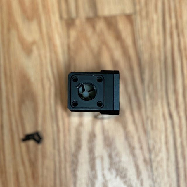 CORRECT: 5 "spokes" facing inlet.