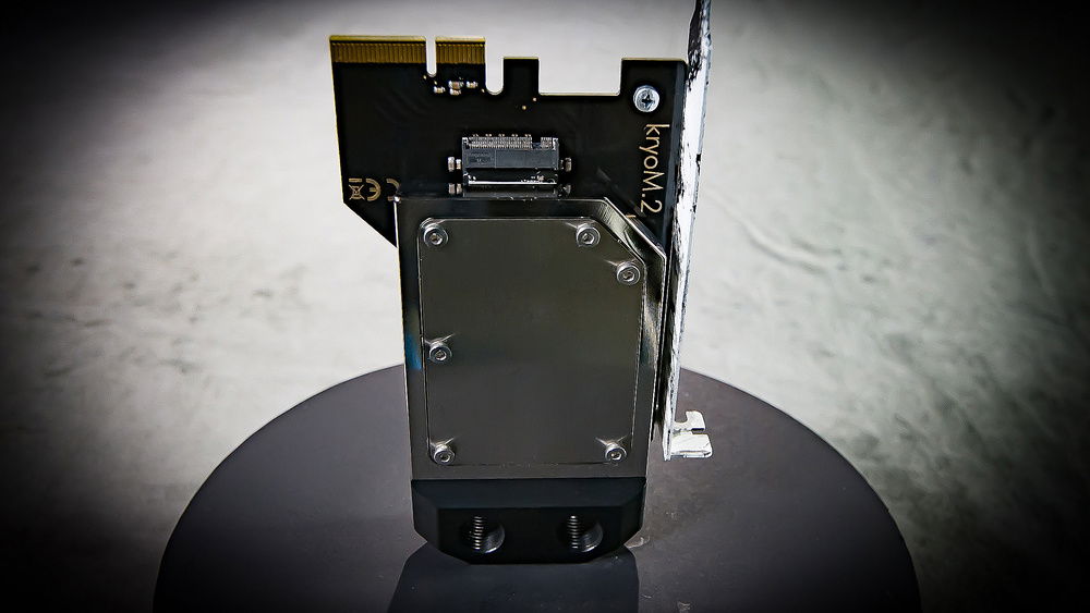 AquaComputer Kryos m.2 PCI adapter for m.2 SSD with waterblock