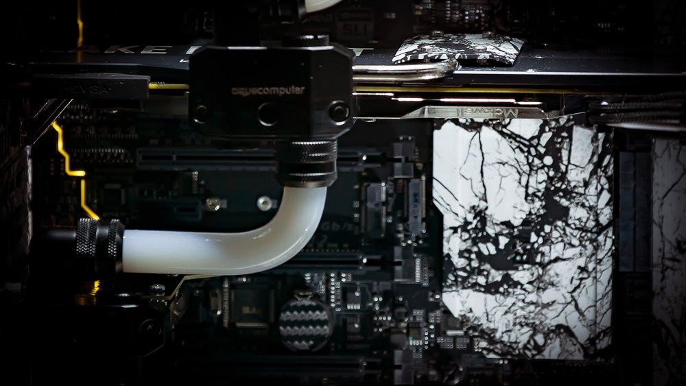 Kyrosgraphics GTX 980 Waterblock and the Kyros M.2 Waterblock