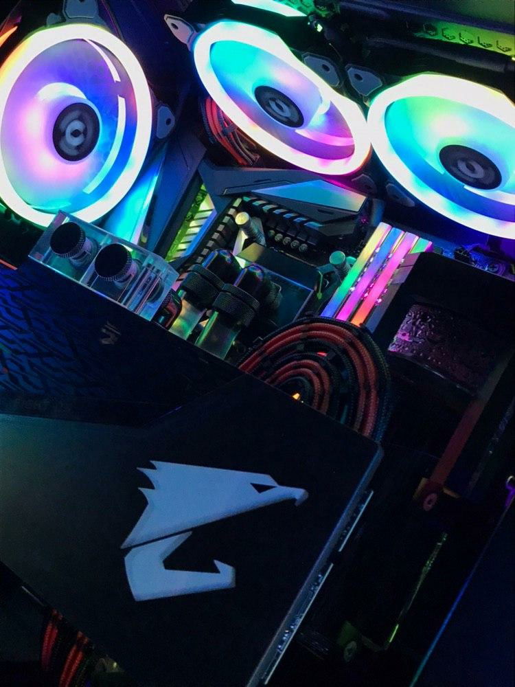 A close look at the Waterforce RTX card