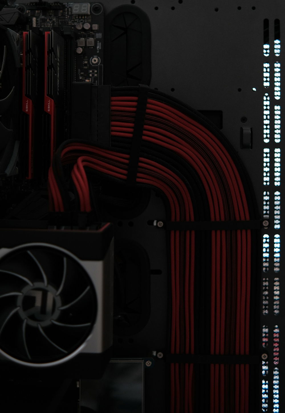 Cable routing, own sleeved cables.