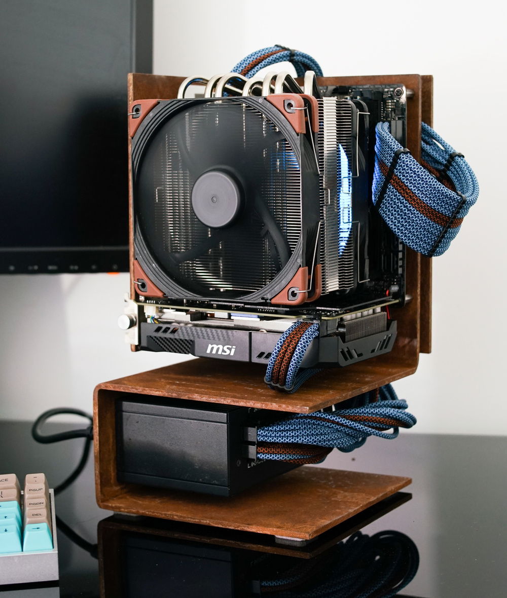 My new daily driver. This spectacular case was designed by @yuel_beast and has a wonderful industrial modern aesthetic. I thought its great lines would really match a Corten Steel look and I'm glad I took the plunge.