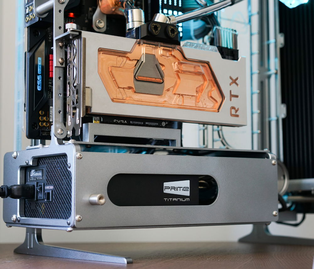 The @aquacomputer RTX 2080ti GPU block is absolutely stunning. The first thing I did was strip the paint off the black front panel to have the raw aluminium add to the industrial aesthetic of the build. It was originally paired with a @Gigabyte RTX 2080ti Gaming OC which is a reference card except for one little fan header which they added just to be cool. So I had to have it replaced at a ($300) loss with the great EVGA RTX 2080ti XC Gaming. The PSU is the excellent @seasonicpsu Prime Ultra Titanium 850w.⁠