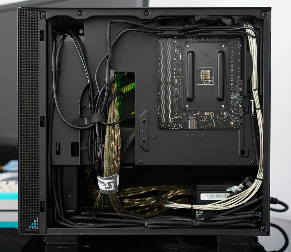 I'm pretty happy with cable management here. I wasn't sure how much space I'd have for the CPU cables in the channel so I didn't bother sleeving them. It actually doesn't bother me and I might do this more often to save time.