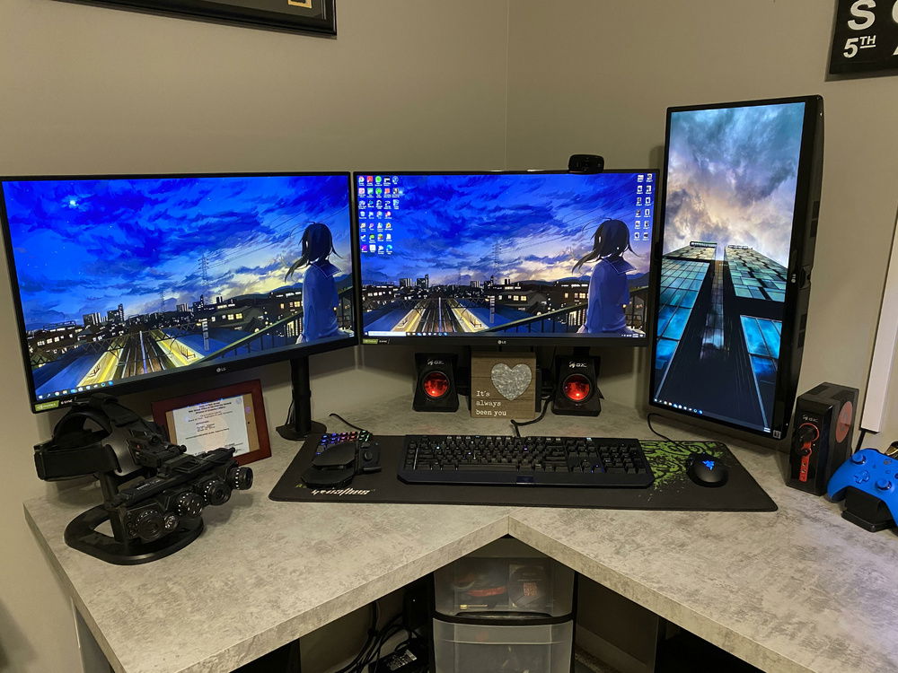New triple monitor setup