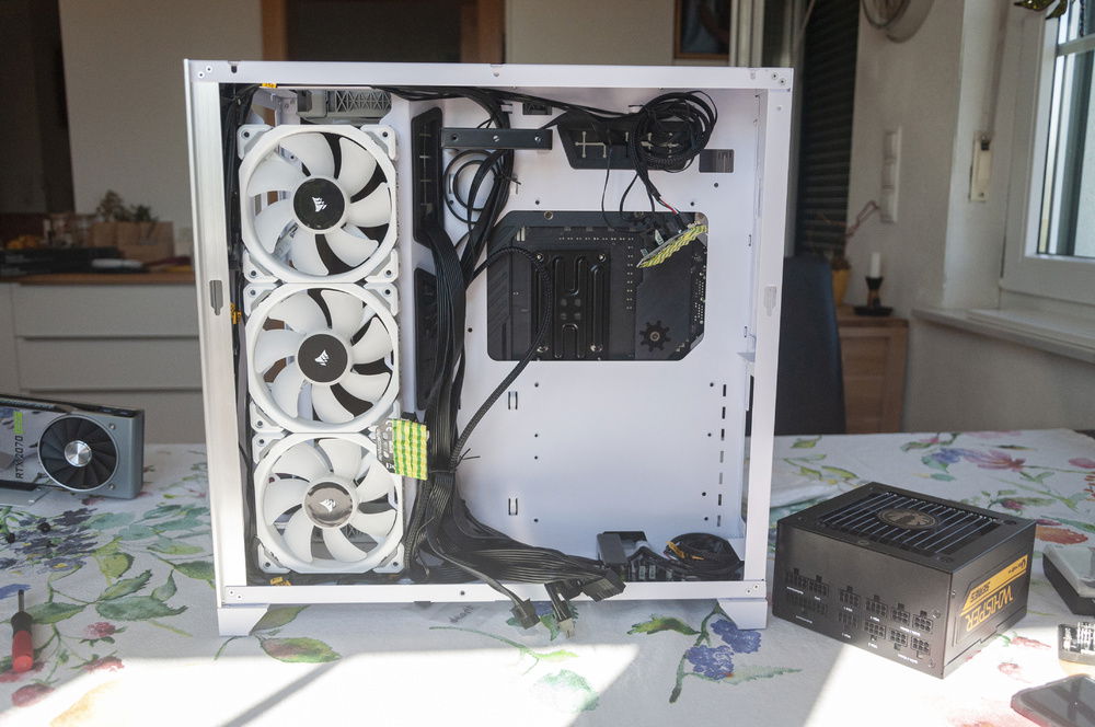 Then, I had to take the PSU out and undo all the cable management. I then removed all the Splittys.