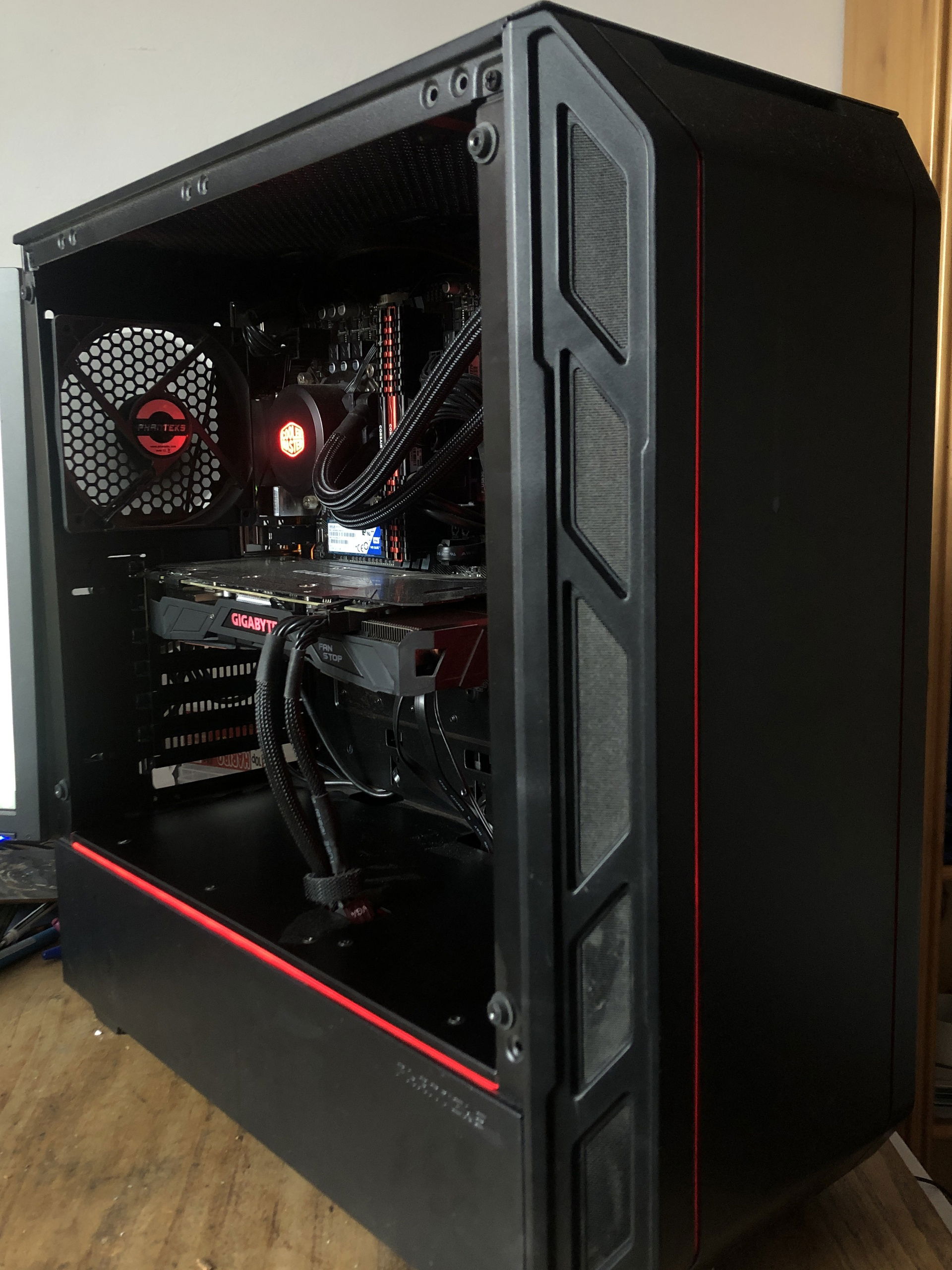 Gaming Desktop » builds.gg