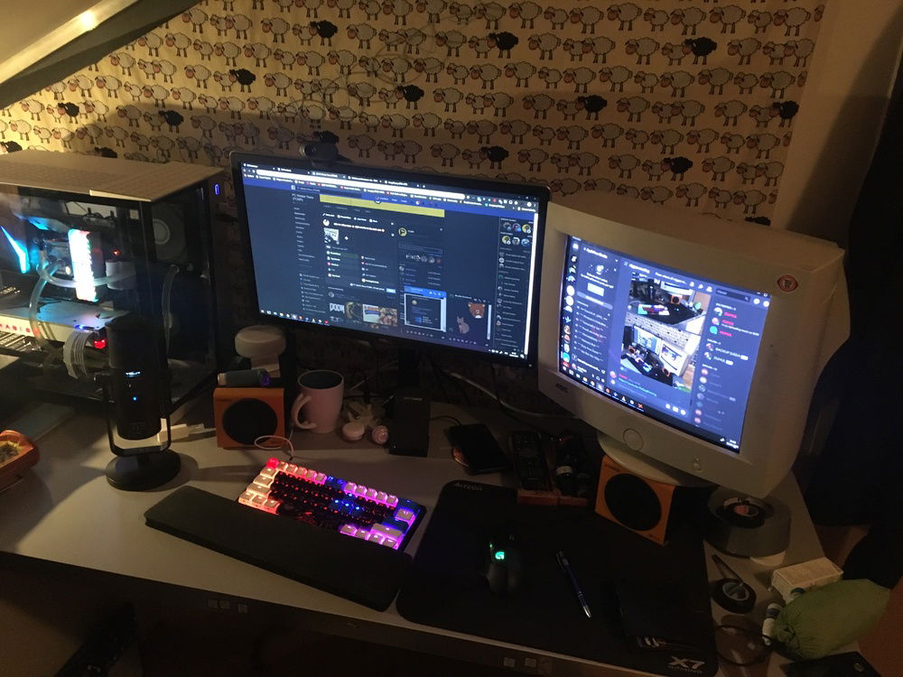 current monitor setup