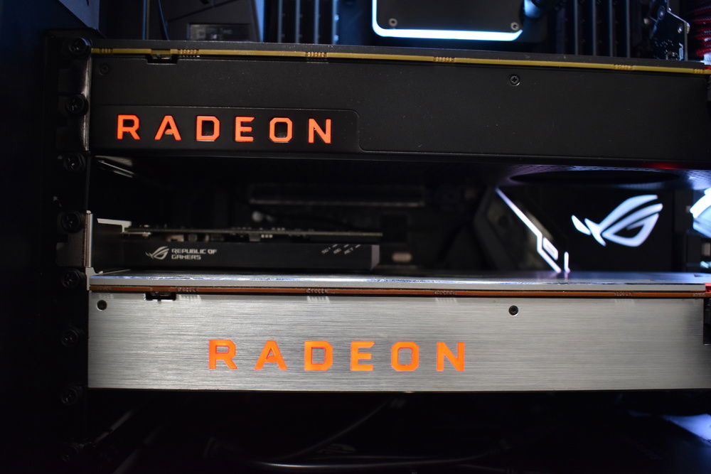 Crossfire with 2 Vega 64s