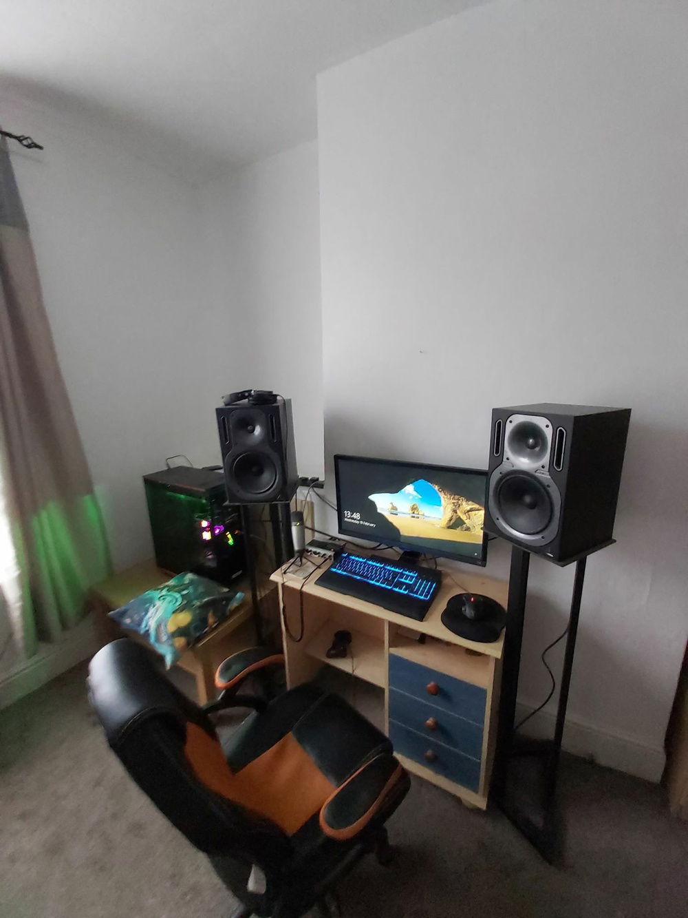 Whole setup (plus monitor and other crap)