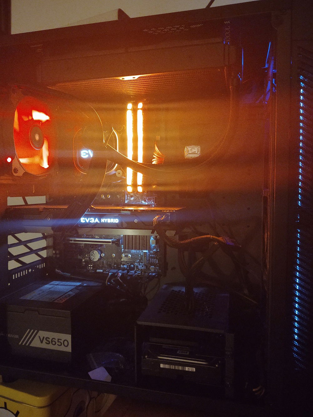 pc on 8700k is delidded and liquid metaled