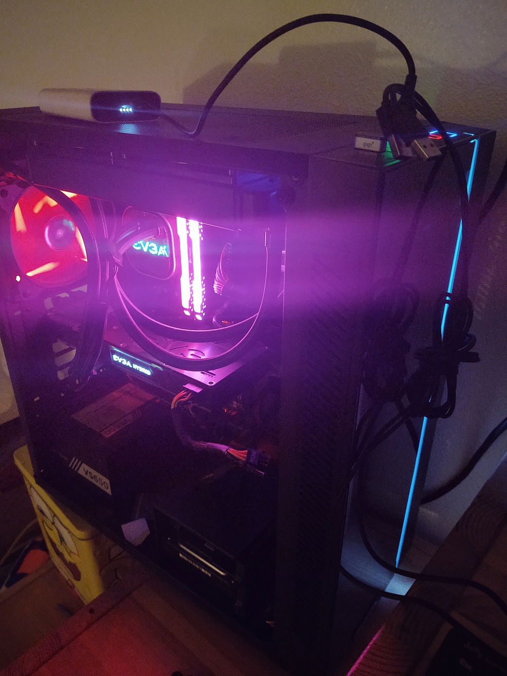 pc on  8700k is delidded and liquid metaled