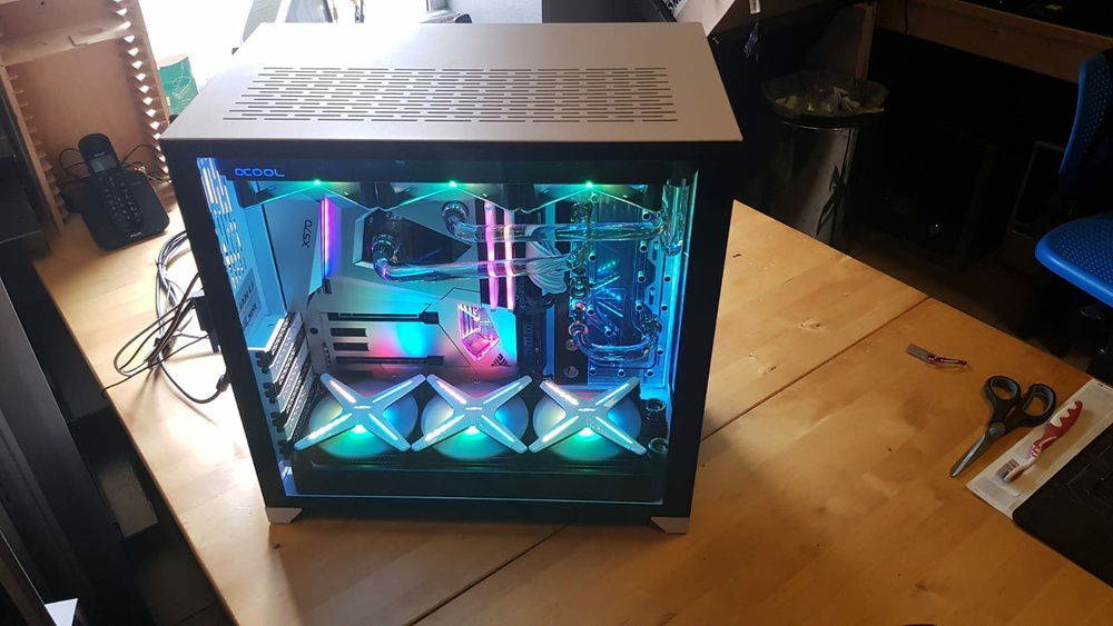 don't mind the clutter around xD