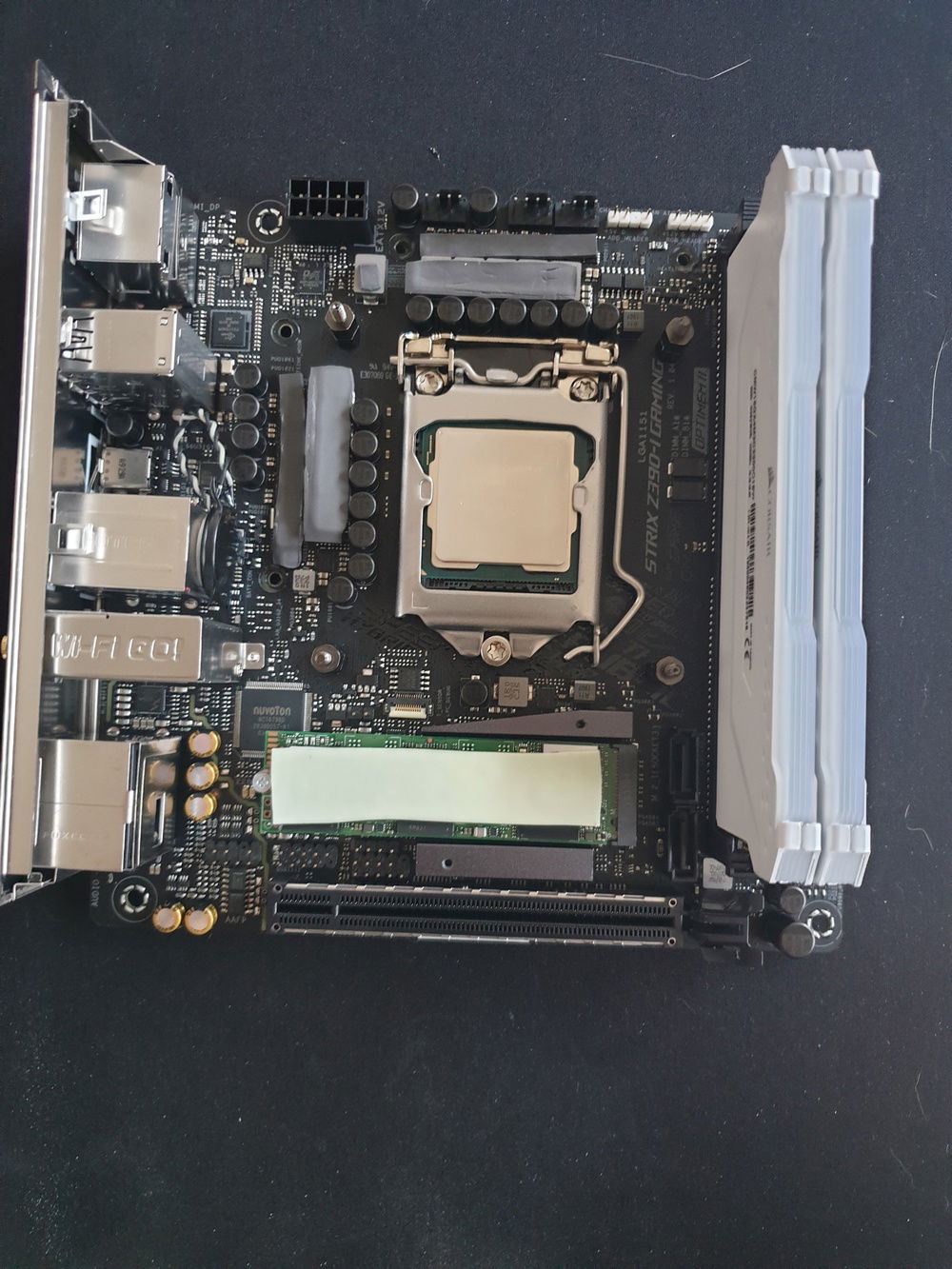 Naked mobo !
