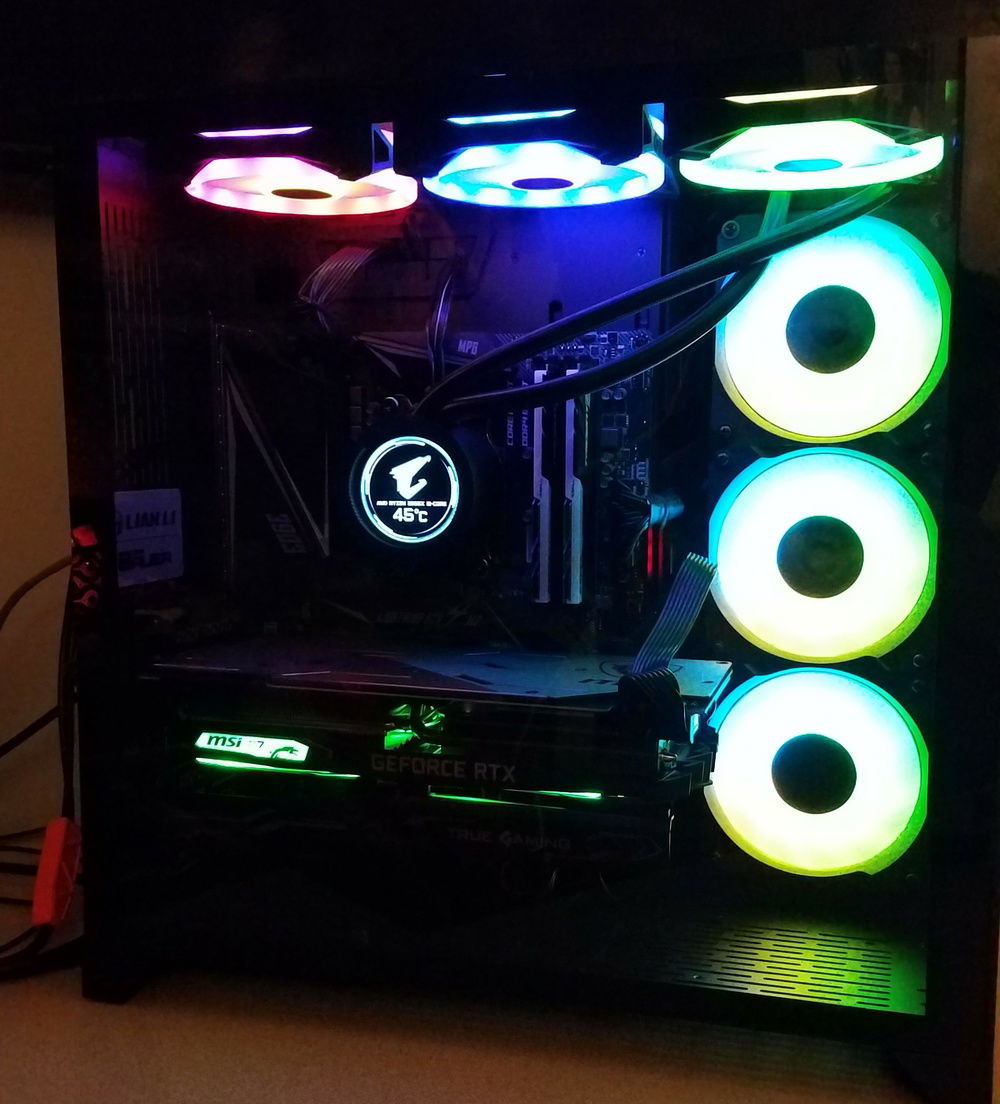 Assembled in case, no rgb drivers