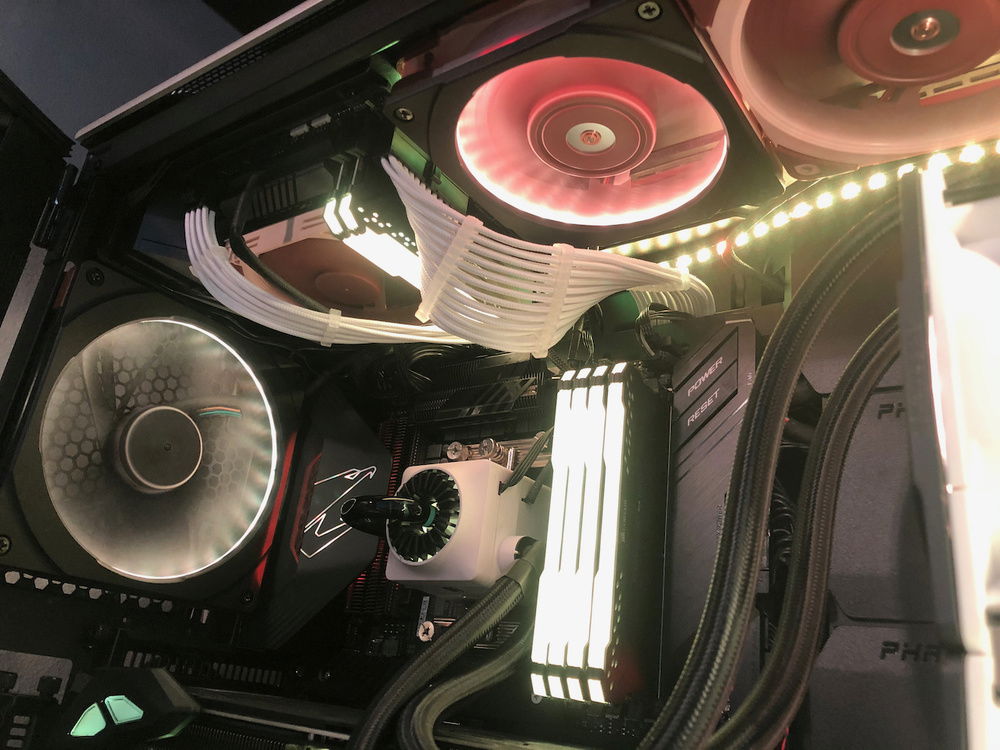 mITX system mounted upside-down on case top underside