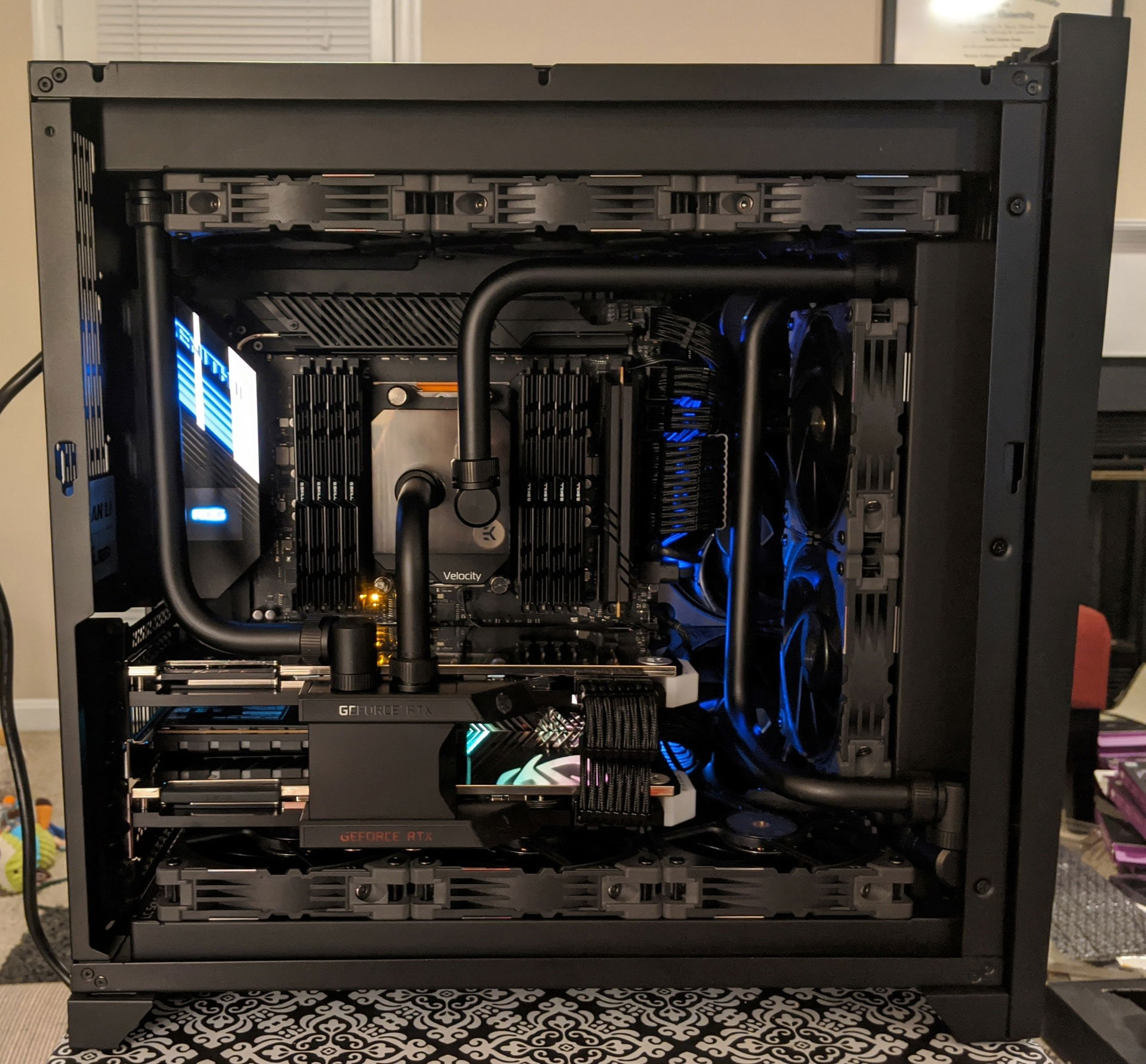 Black & Chrome - Quadruple Rad - PC O11 Air » builds.gg