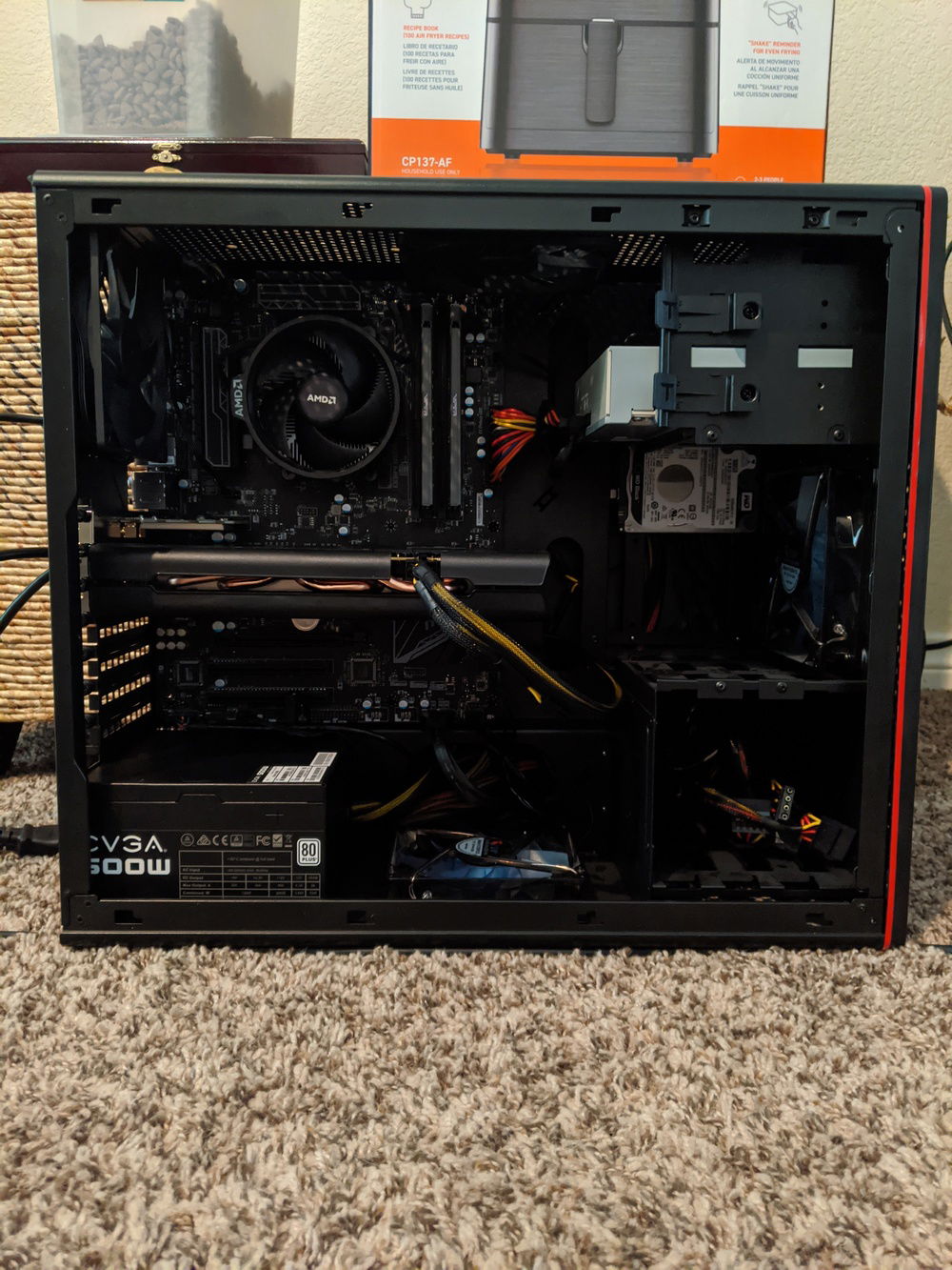 view of the inside with all the lights off