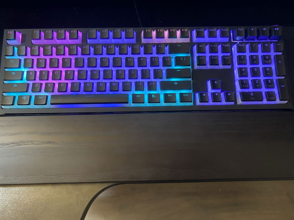 Ducky Shine 7 + HyperX Doubleshot Pudding Keycaps
