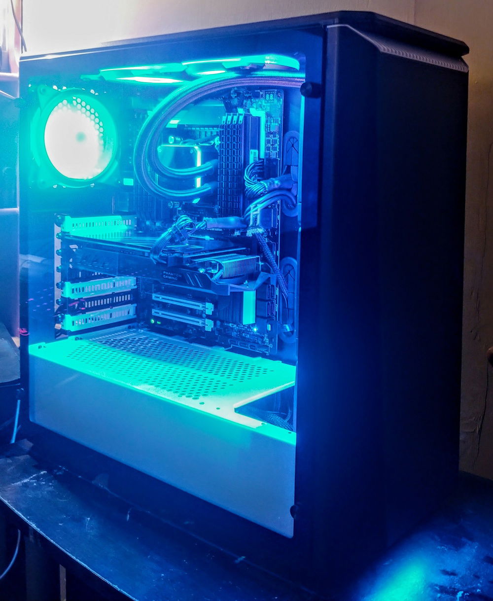 First time boot with no hiccups.