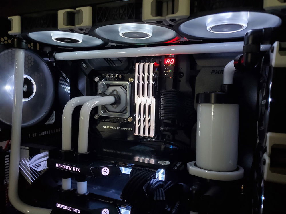 Black/White Water Cooled Build » builds.gg