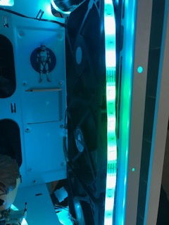 3 fans at the front instead of on top