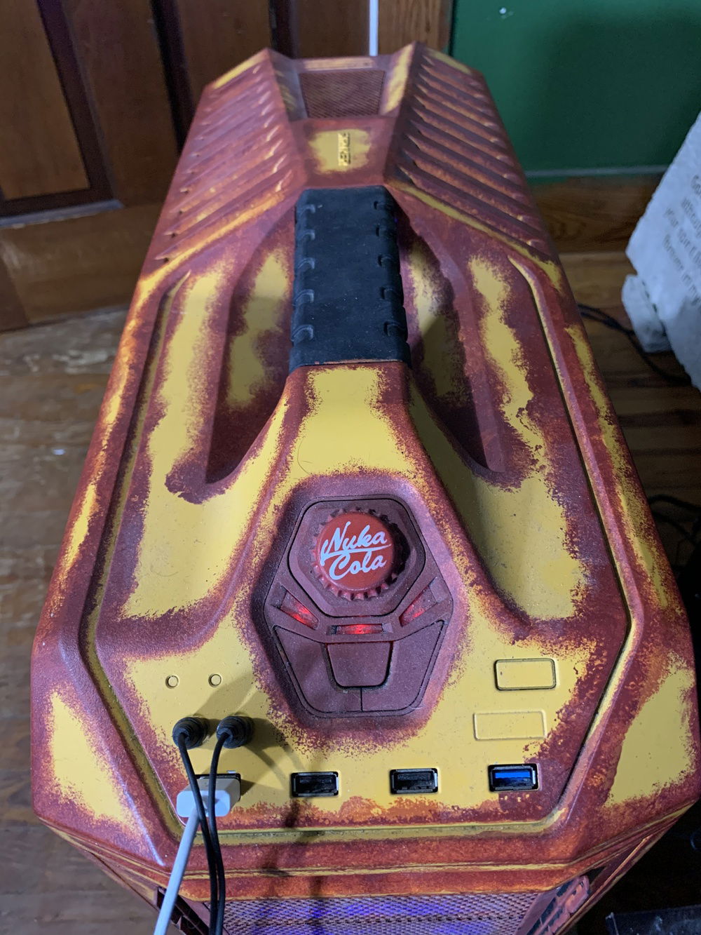 Top view (Nuke Cola bottle cap is the power button)